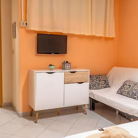 Casa Marina By Interhome Appartement Giardini-Naxos